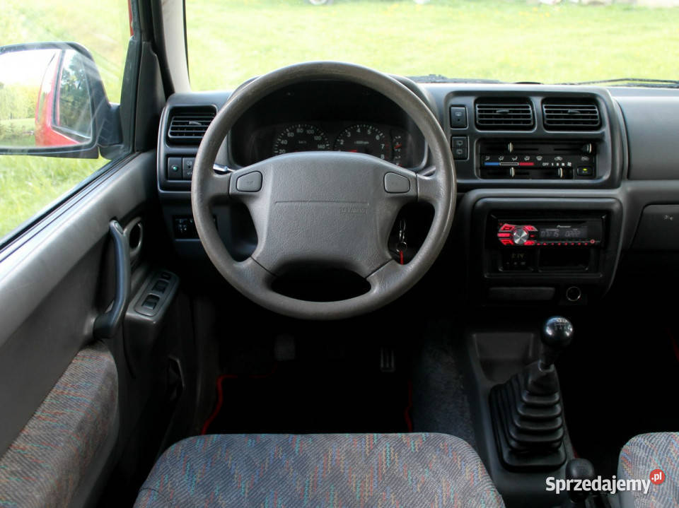 Suzuki Jimny 13 Benzyna 80 4X4 KLIMATYZACJA 4 Zielenin