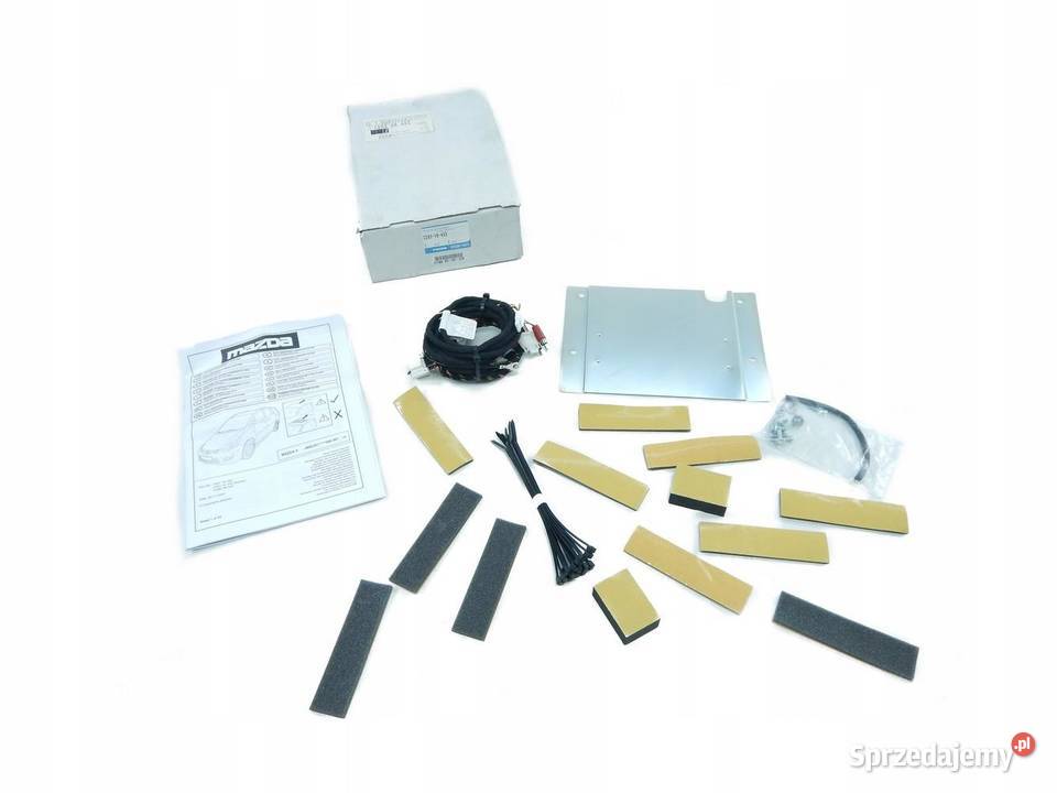 INSTALACJA UCHWYT ODTWARZACZA DVD MAZDA 5