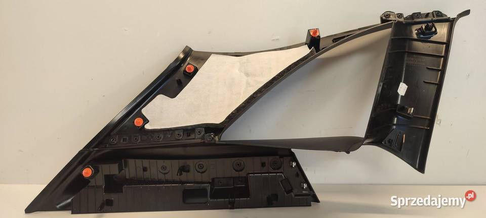 MERCEDES W247 OSŁONA SŁUPKA PRAWY TYŁ