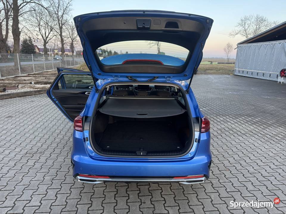 Kia Ceed SW PHEV 202324 34 LBusiness Line klimatyzacja Byczyna
