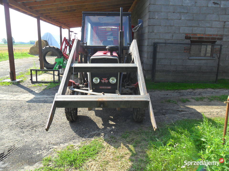 Massey Ferguson 255 z turem Warta