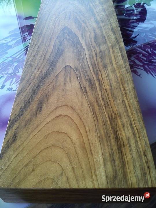 półka na ścianę bez widocznych mocowań