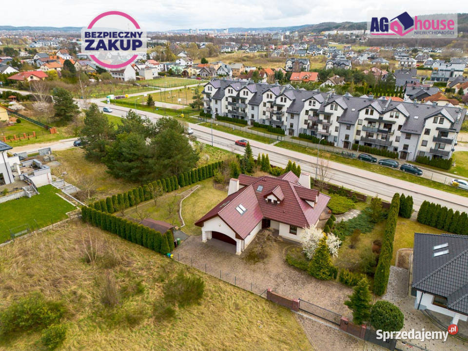 Dom wolnostojący Reda 336m2