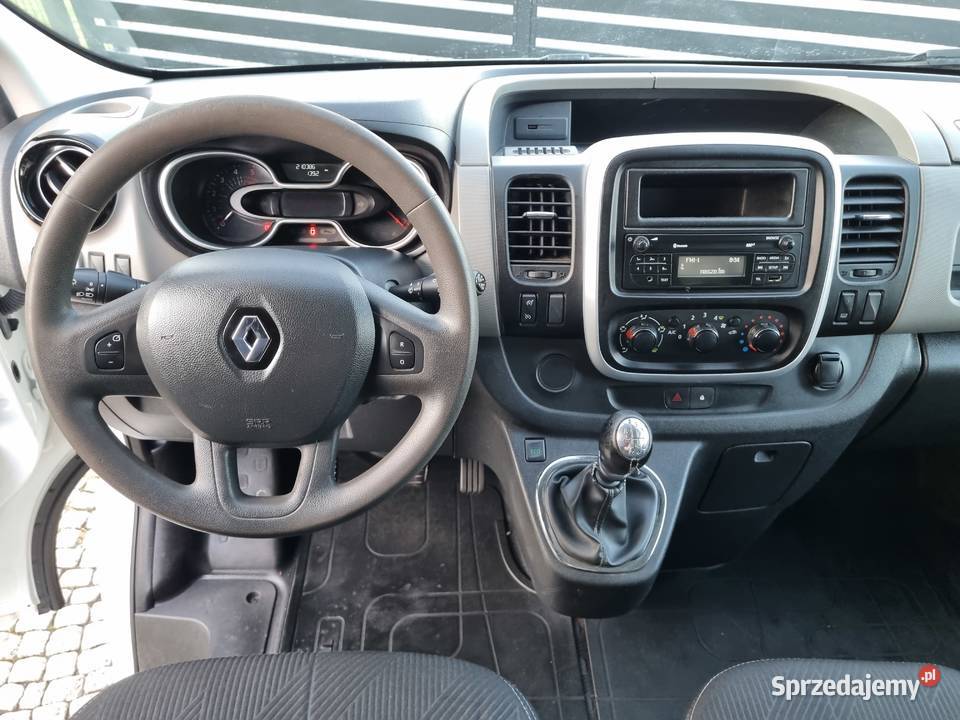 RENAULT TRAFIC III LONG SalonPL 1WŁ 2019r 16DCi elektryczne lusterka Sieradz sprzedam