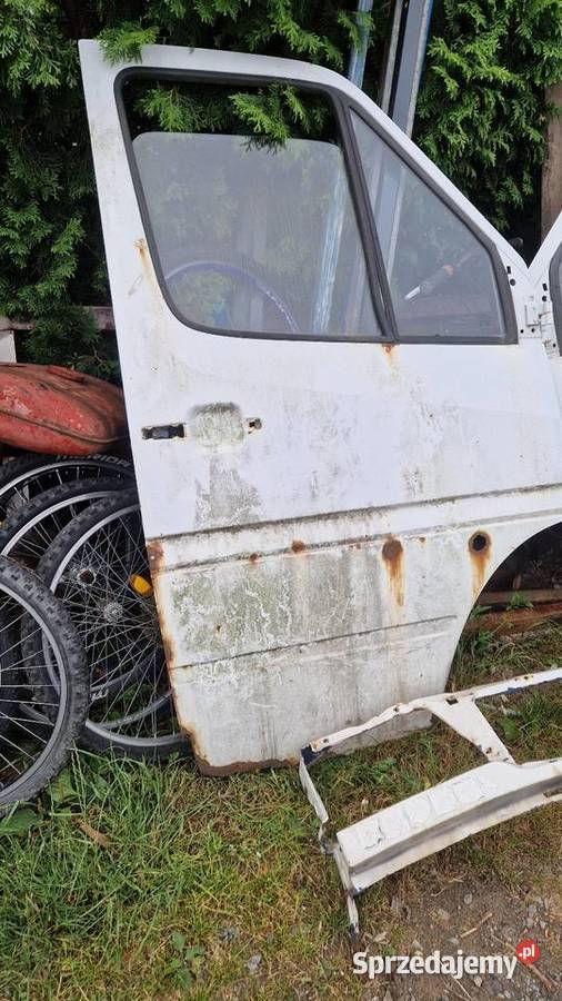 Sprinter skrzyniow biegów maska drzwi Rzeszów sprzedam