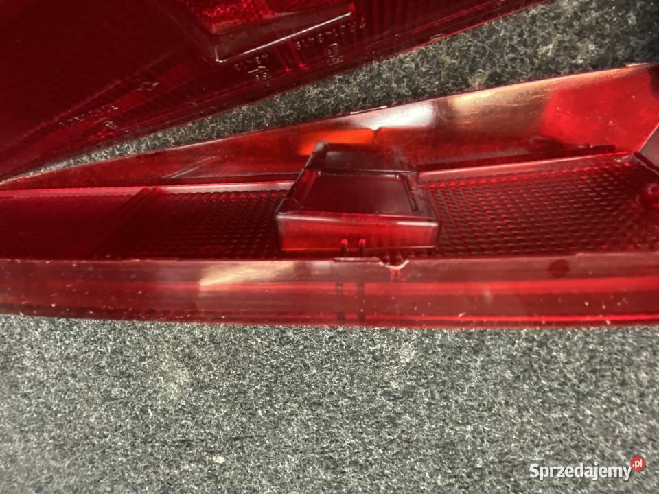 Czerwone klosze lamp tył Polonez BOREWICZ osobowe mazowieckie Warszawa