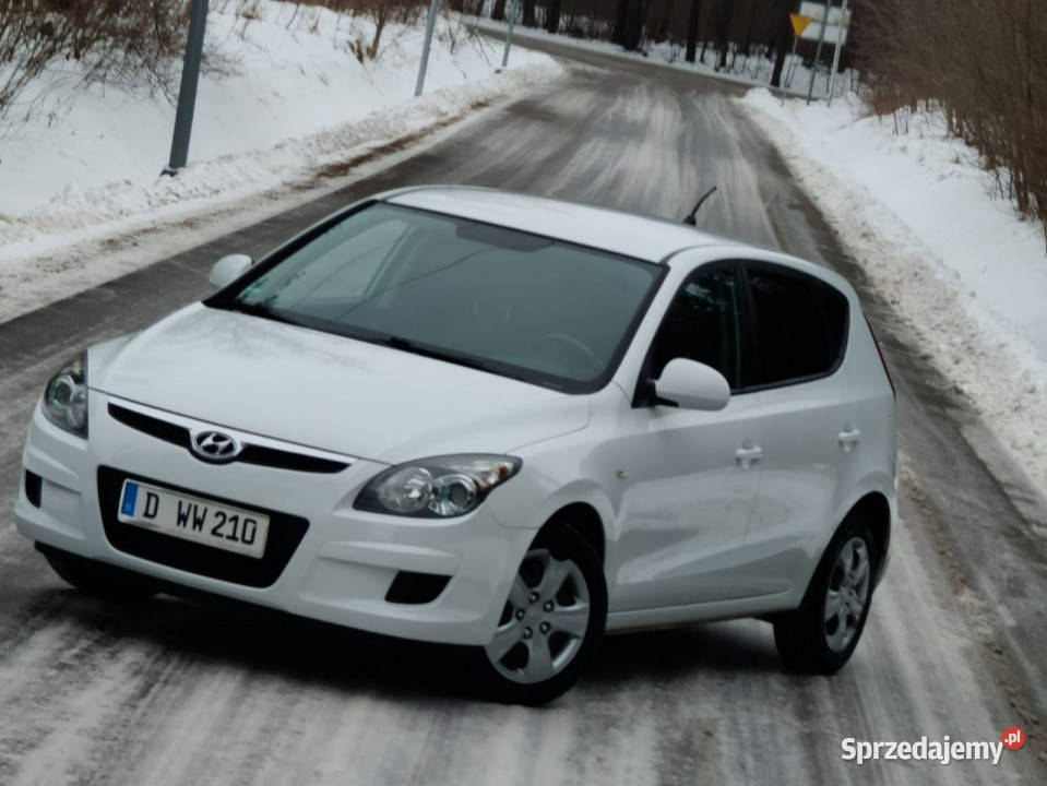 Hyundai i30 Hyundai i30 I 14 Benzyna 109 Manual i30 sprzedam