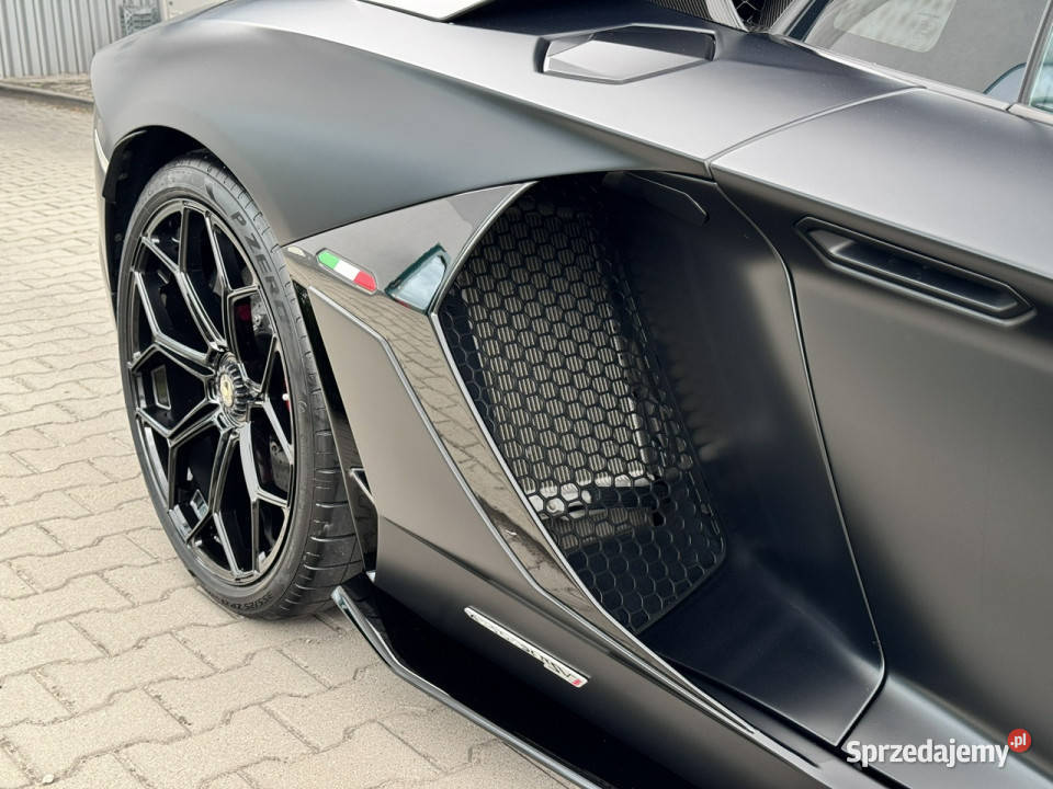 Lamborghini Aventador SVJ LP770 65l V12 Nero Węgrzce