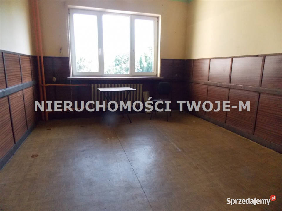 Dom wolnostojący 360m2 Ćmielów sprzedam