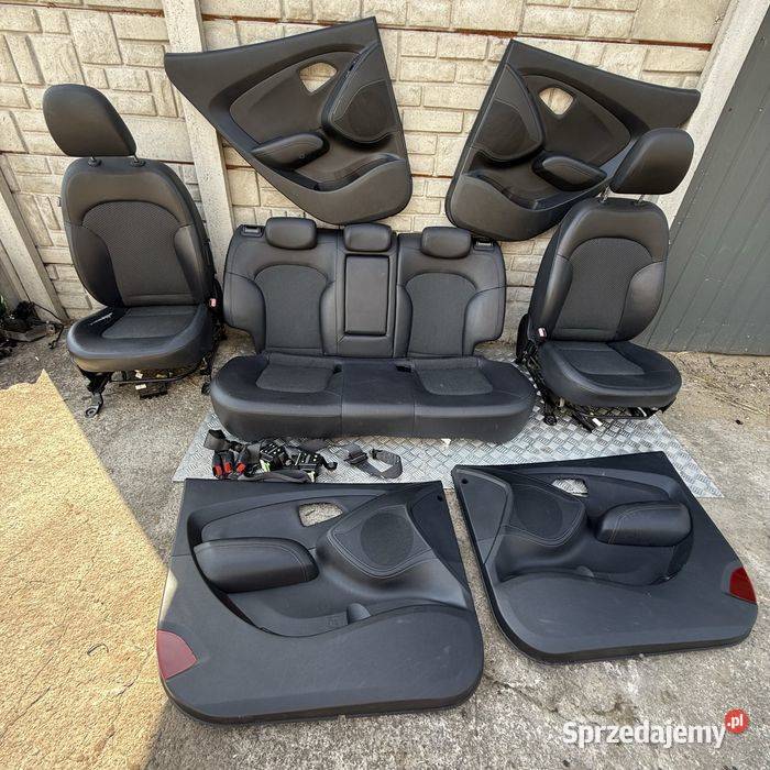 Fotele kanapa tyl polskora pasy boczki Hyundai osobowe Barłogi