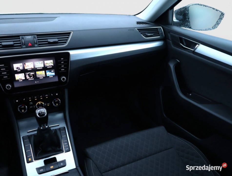 Skoda Superb 15 TSI Katowice