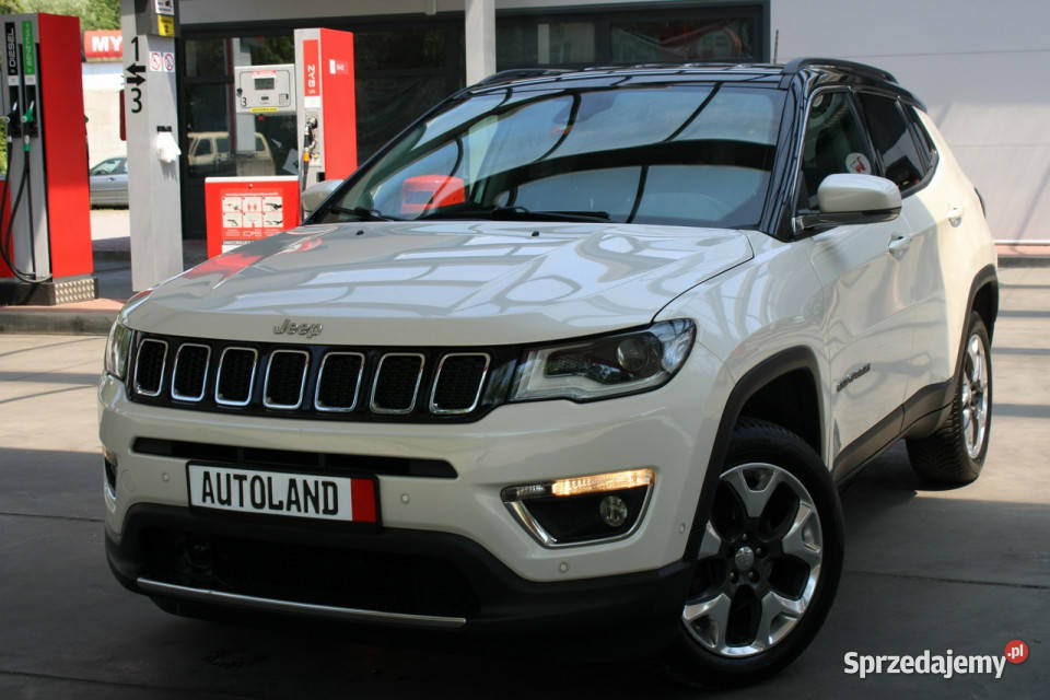 Jeep Compass Bezwypadkowy bogata wersja światła LED sprzedam