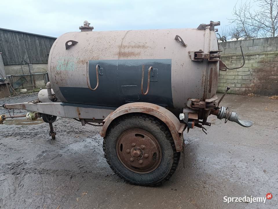 Beczkowóz 2600l Kobylin