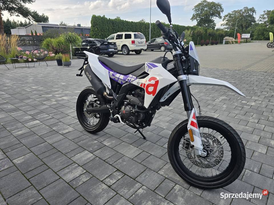 Aprilia SX125 2025 Euro 5 Nowy Model 2136 benzyna Sieradz