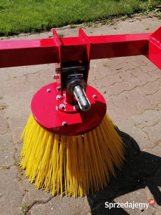 Wymiatarka do liści truskawek z przekładnią na Warka