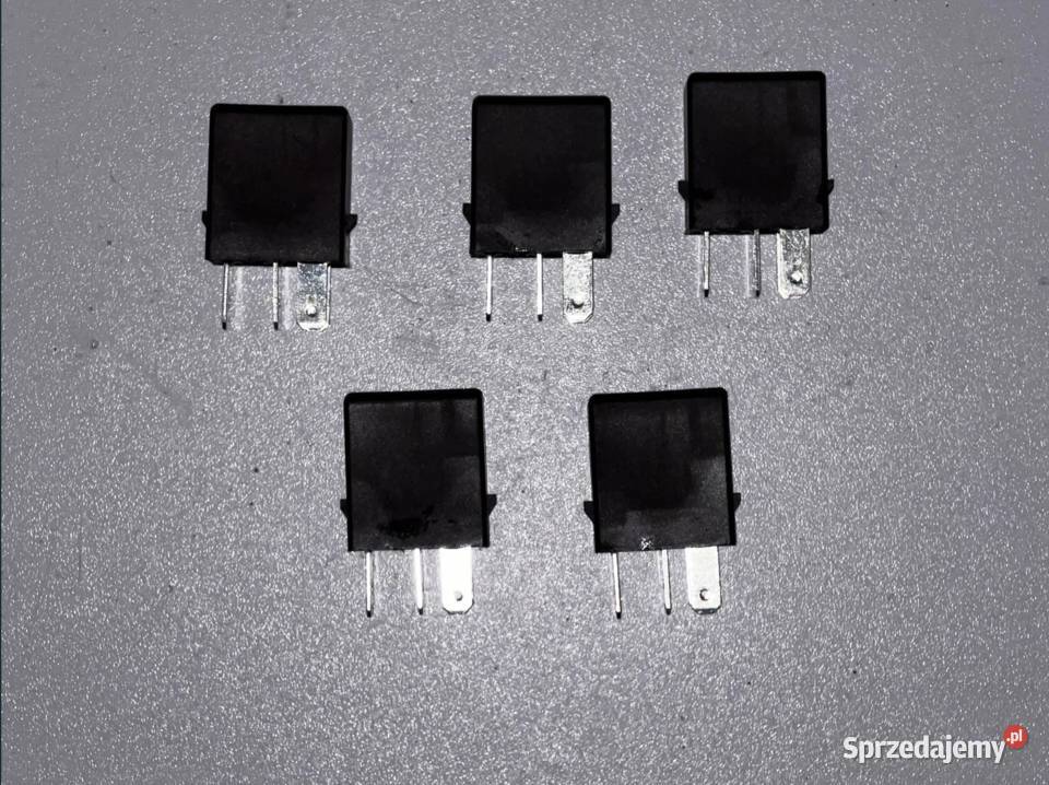 Przekaźnik komplet Husqvarna Svartpilen 125 Przekaźniki Ostrzeszów sprzedam