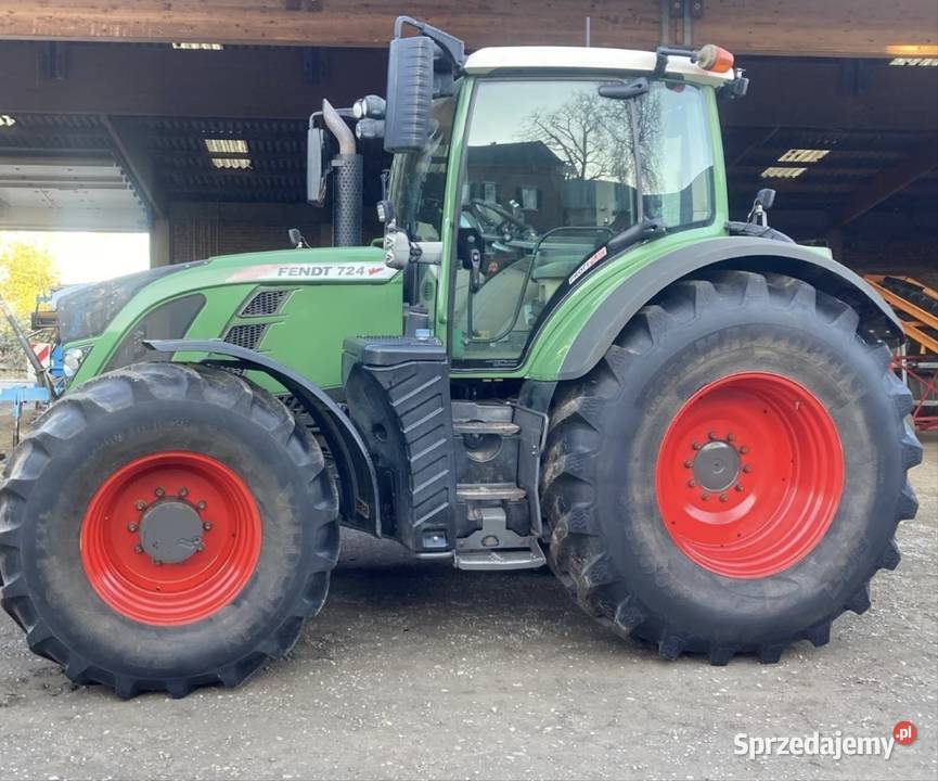 Fendt Vario 724 SCR Profi Plus Fendt Vario 820 Rożniątów