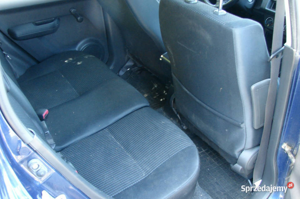 Suzuki Swift 13 E 92 z grudnia 2007 IV 20042010