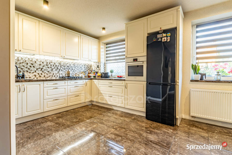 Dom bliźniak na sprzedaż Reda 120m2 392m2