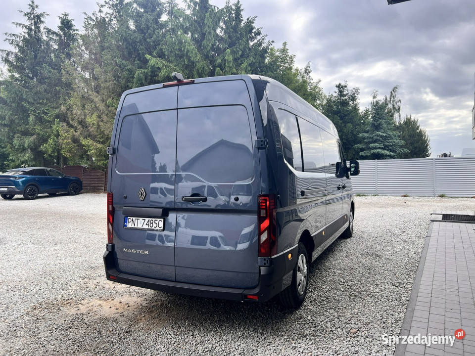 Renault Master 9 osobowy 2026r nowy 2lata automatyczna Warszawa sprzedam