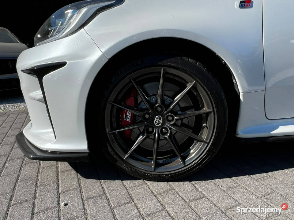 Toyota Yaris YARIS GR 4x4 261 Salon Jeden
