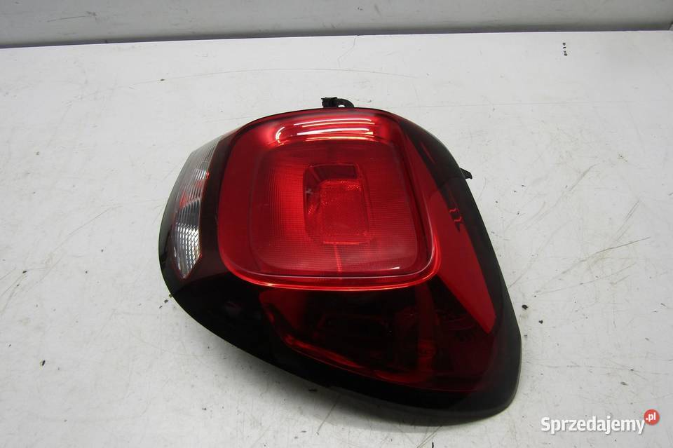 LAMPA TYLNA PRAWY TYŁ CITROEN C1 II