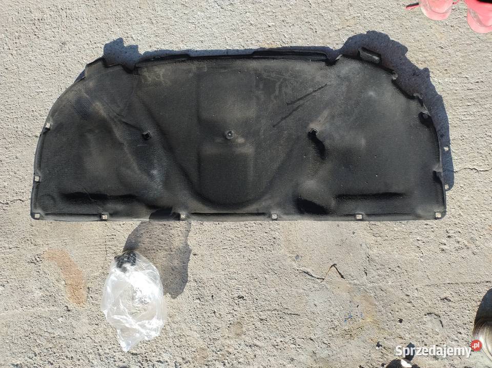 Wygłuszenie maski Audi A4 B7 spinki