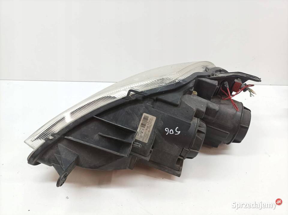 LAMPA PRZÓD PRAWA XENON EUROPA Citroen C8 I sprzedam