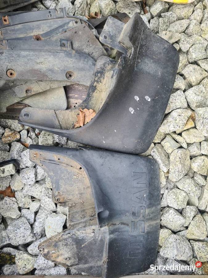 Chlapacze nissan patrol y61 przód I tyl terenowe Karoseria Wałbrzych sprzedam