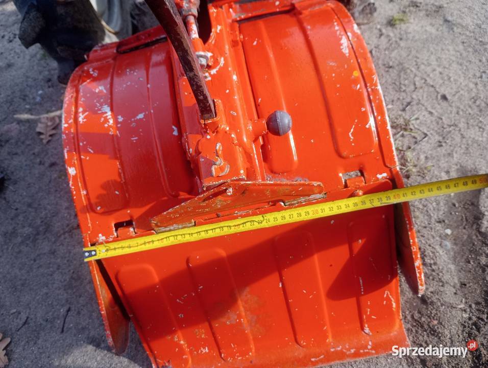 Iseki traktorek ogrodowy Dzik Jednoosiowy pług sprzedam