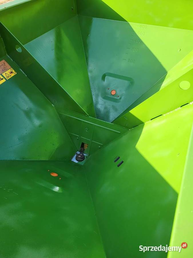 Rozsiewacz Amazone X 1402 Chojewo