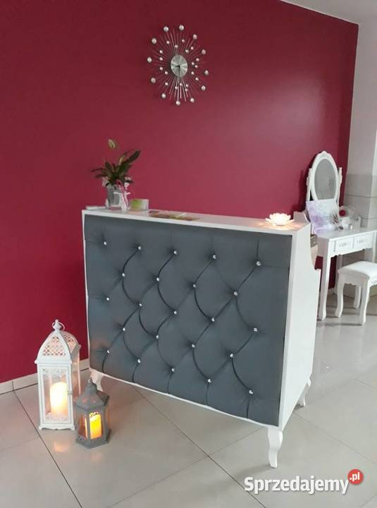 Recepcja Nowość z wnęka na nogi nowa Wyposażenie salonów Gowidlino