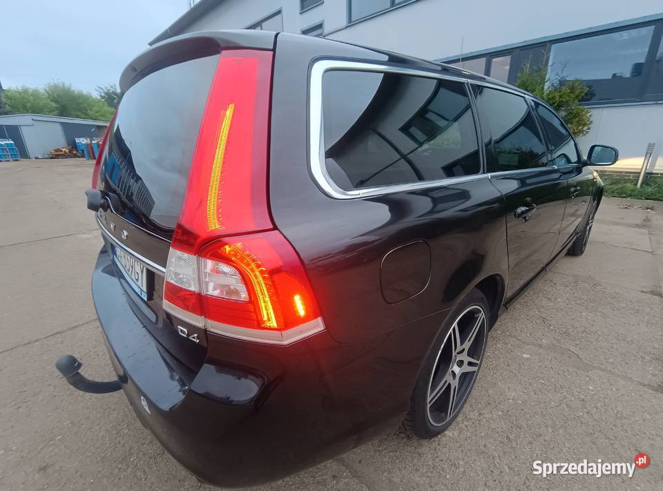 Volvo V70 D4 Geartronic Summum 2015 181 automatyczna Gdynia