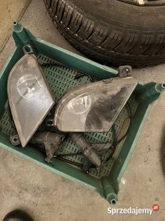 Lampa przeciwmgielna BMW e60 e61 lift Rok produkcji 2008