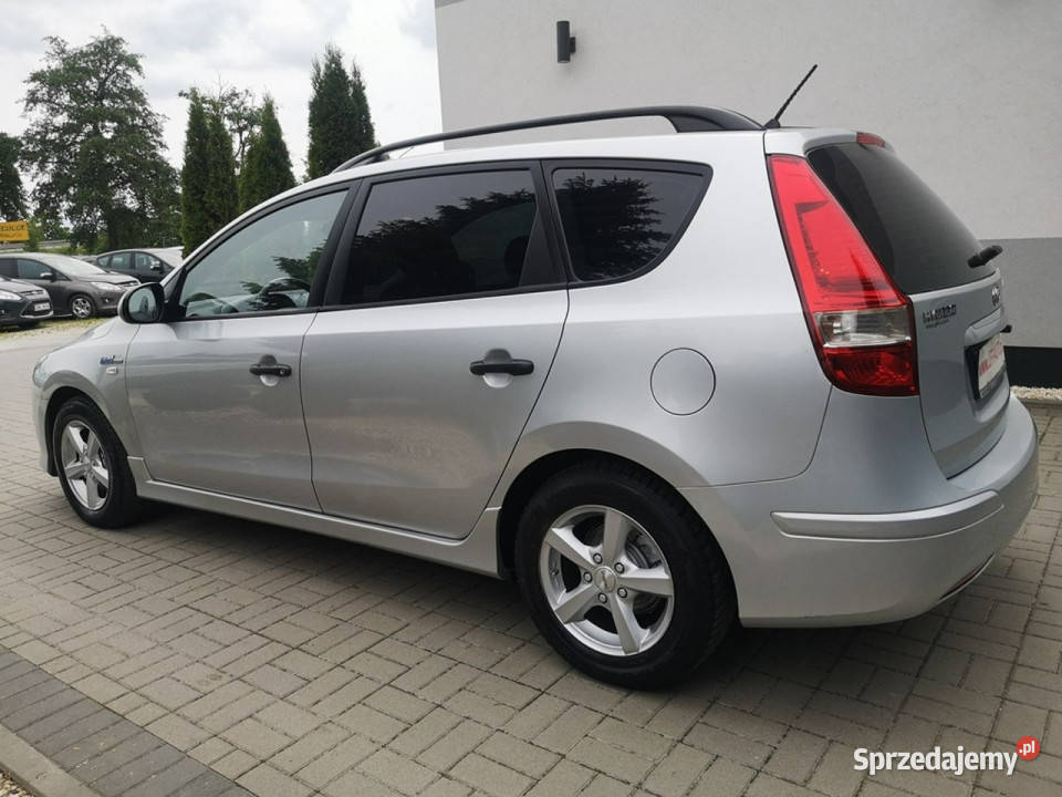 Hyundai i30 16CRDI 90 Klimatronic Kamera Alu 15 281000km Strzegom sprzedam