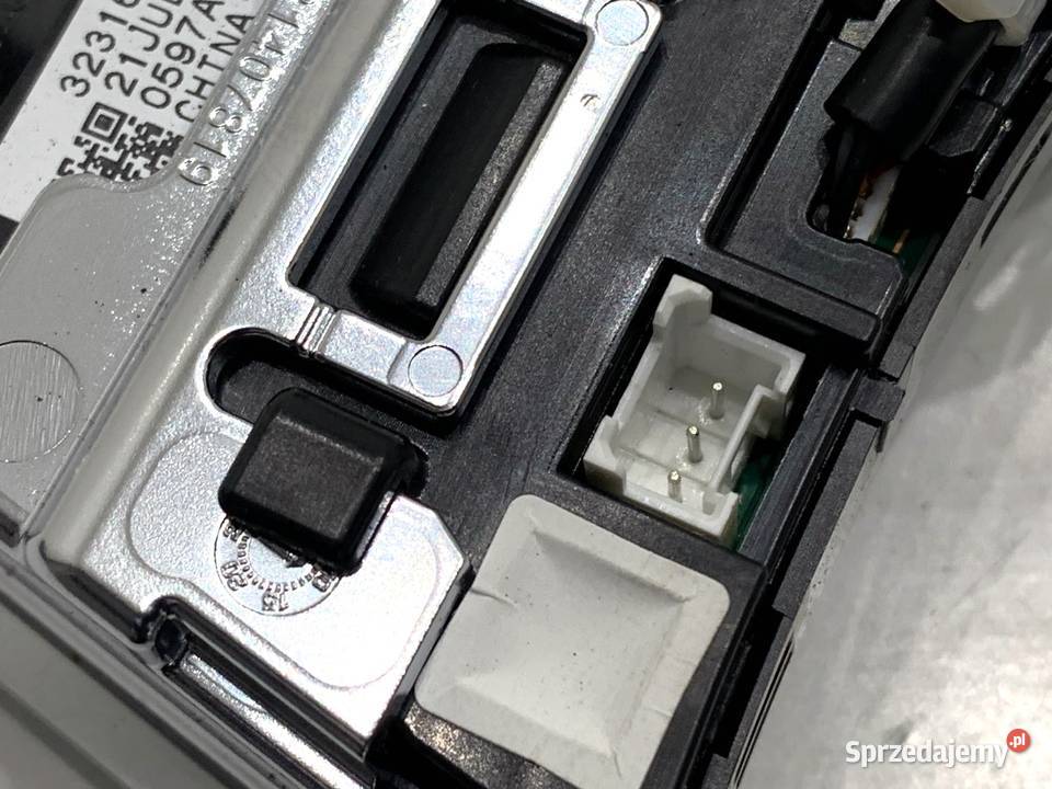 PRZEŁĄCZNIKI KIEROWNICY VOLVO XC60 II 32316040 osobowe