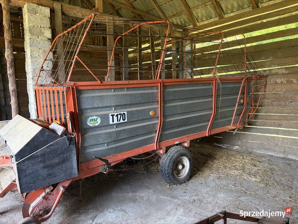 Przyczepa samozbierajaca T170 FMŻ Przyczepy rolnicze