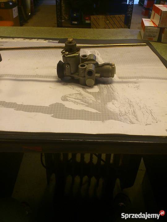 Zawór poziomujący 5261000020 IKARUS PR 110 Układ hamulcowy sprzedam