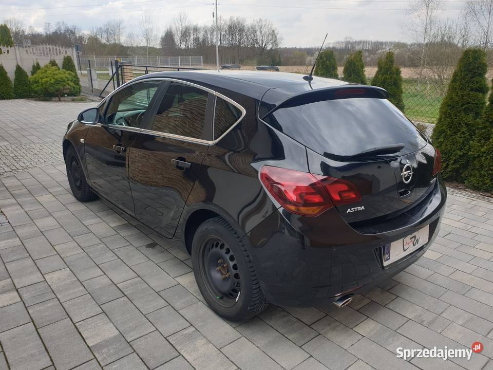 Opel Astra j benzyna jeden właściciel 4/5