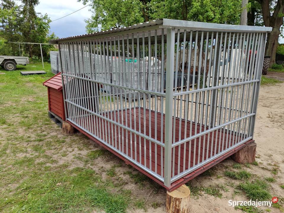 Kojecpodłoga drewniana ocieplona buda z litej