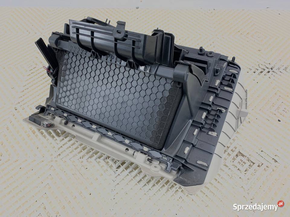 SCHOWEK PASAŻERA VW GOLF VII Kombi PÓŁKA DESKI sprzedam