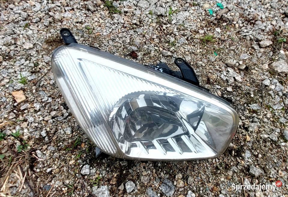 TOYOTA RAV4 RAV4 2001 2002 2003 REFLEKTOR LAMPA Lampy przednie Wrocław