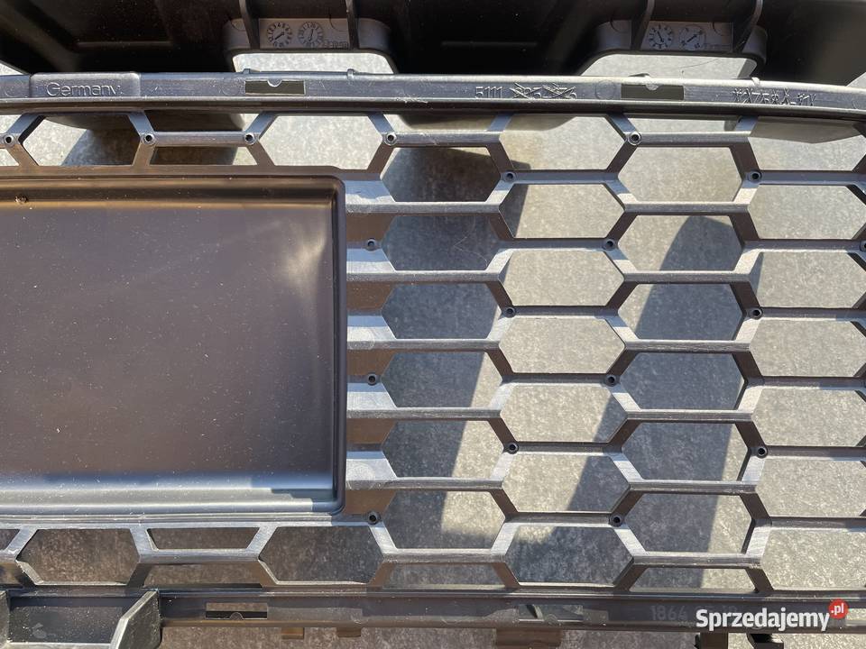 Wkładka wlotu powietrza środkowa BMW F30 Nowa Goszczanów