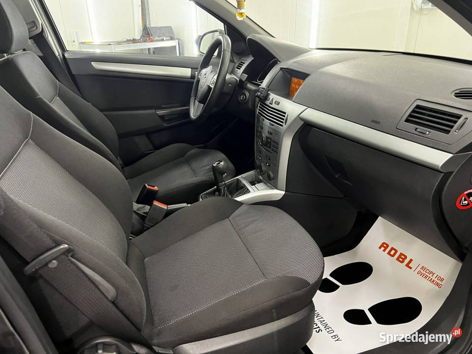 Opel Astra RatyZamiana Gwarancja 2010 bez rdzy nieuszkodzony małopolskie