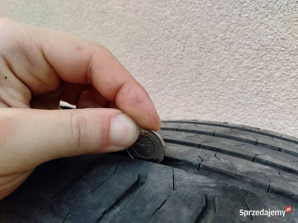 Opony Continental 20555 R16 lato