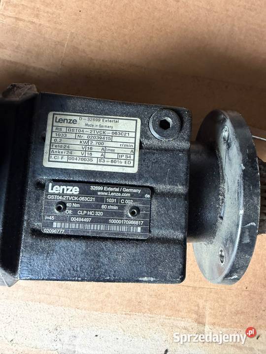 Silnik z przekładnia LENZE GST042TVCK063C21 Antonie