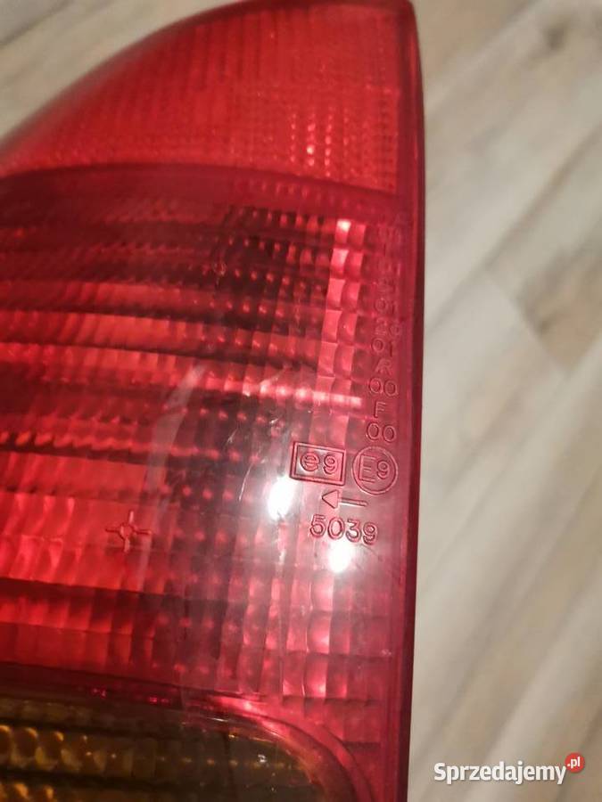 OPEL CORSA B 9300 LEWA PRAWA LAMPA TYŁ VALEO