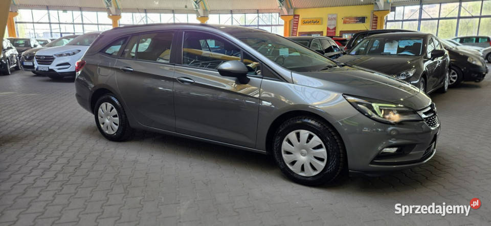 Opel Astra 20192020 OPIS W podanej roczna Astra Mysłowice
