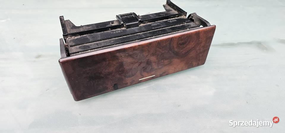 Schowek pod radio mercedes w210 Zbąszyń