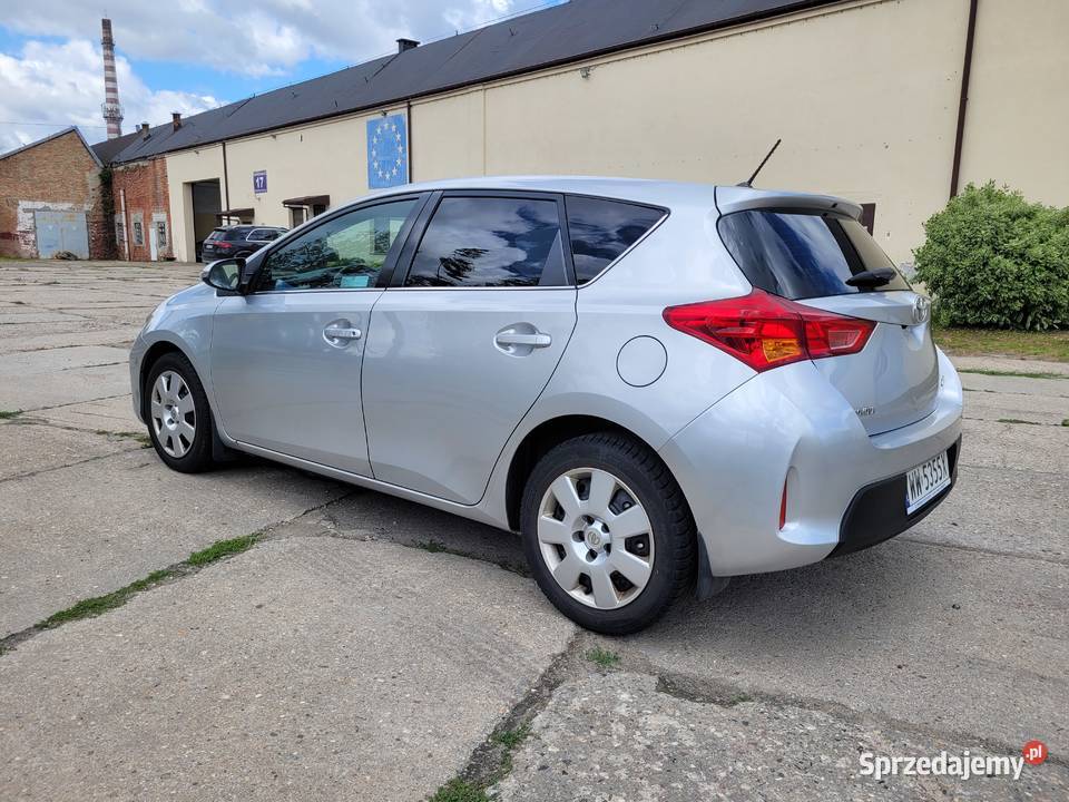 Toyota Auris II hatchback 16 Benzyna 132 mazowieckie Sochaczew